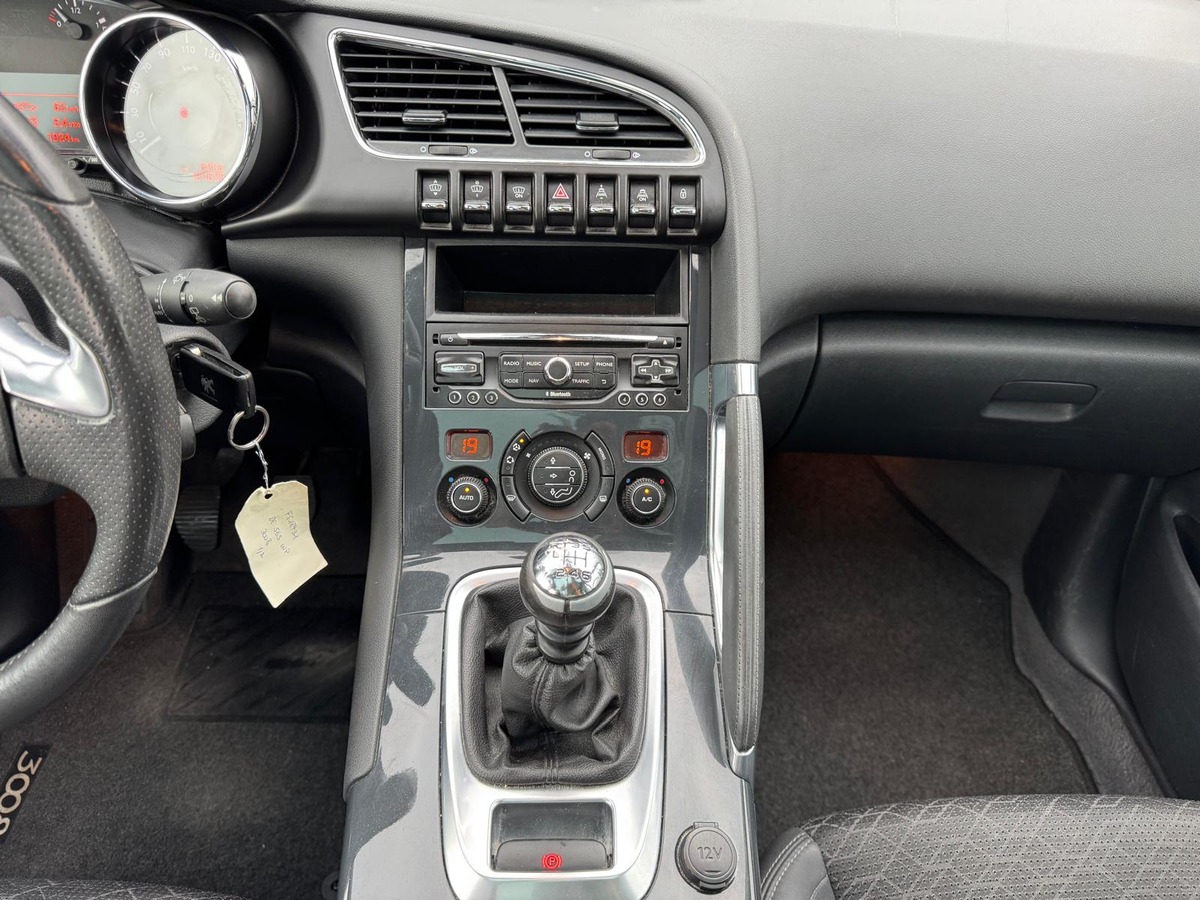 Peugeot 3008 phase 2 1.6 hdi 115cv Allure - Garantie