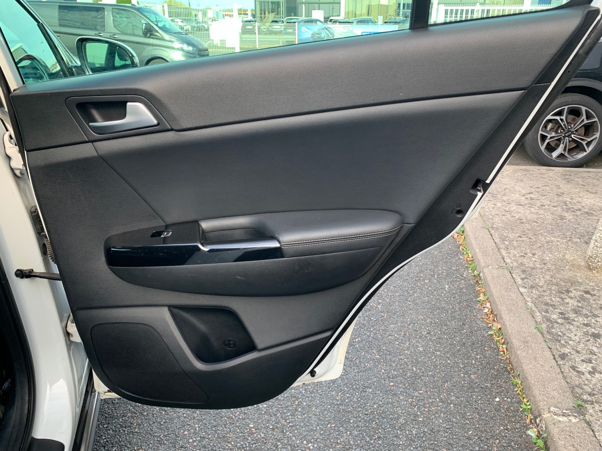 Kia Sportage 141 | GT LINE | Toit ouvrant panoramique | Caméra de recul | GPS | Régulateur vitesse