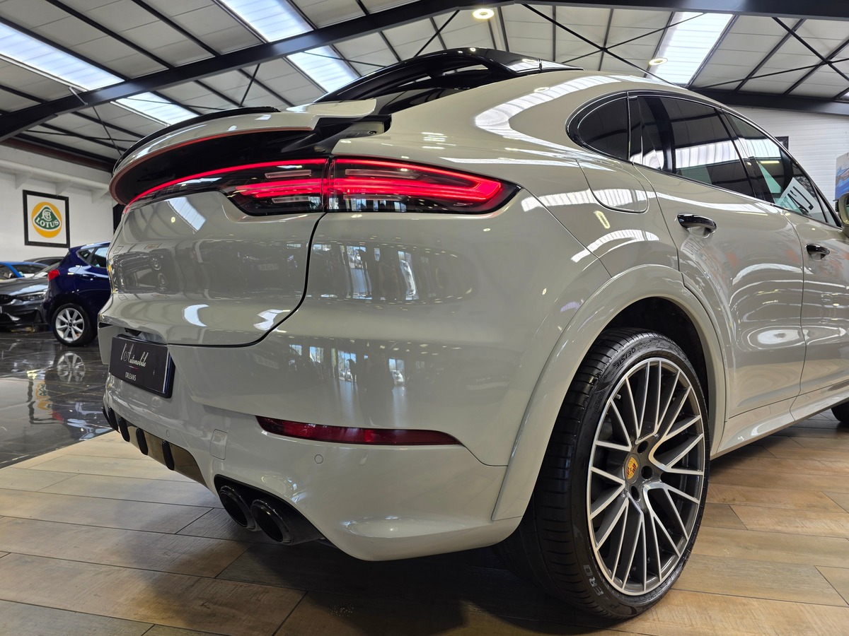 Porsche Cayenne COUPE E-HYBRID 462 FRANCAIS / CRAIE / PACK SPORT DESIGN