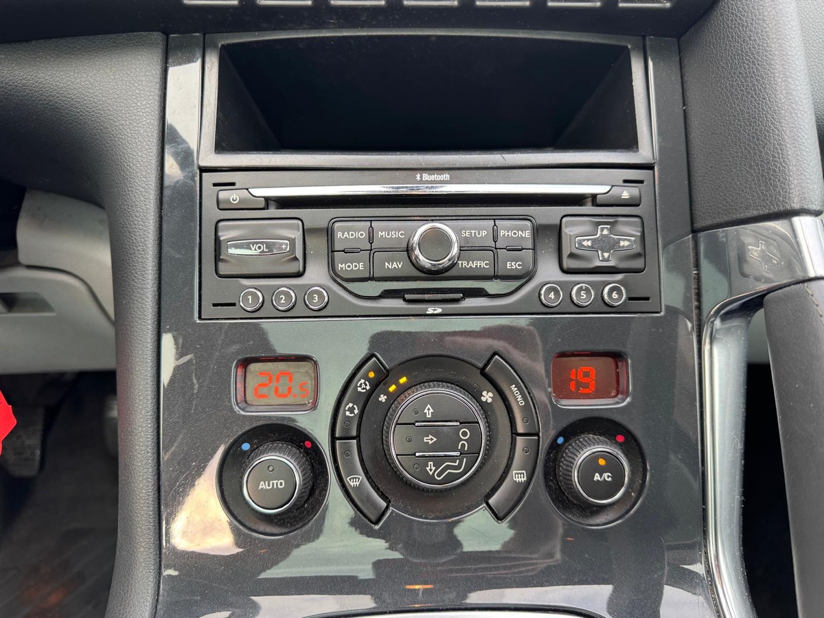 Peugeot 3008 1.6 HDi Allure - Révisé - Garantie