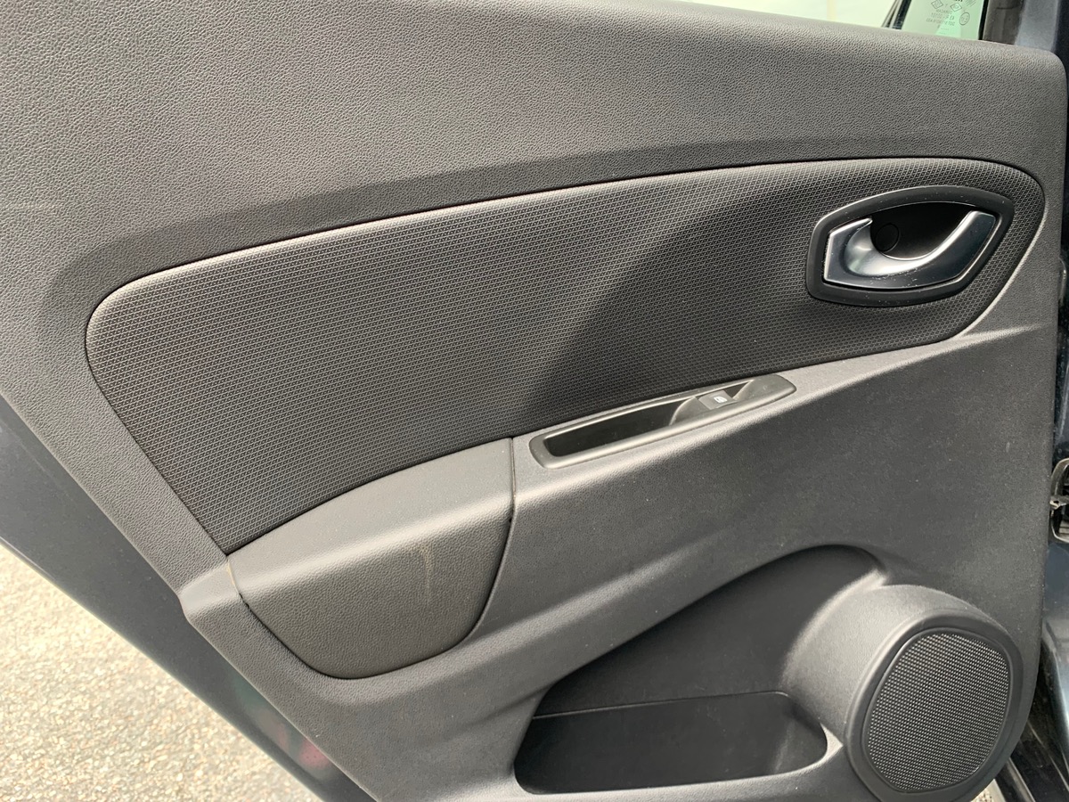 RENAULT Clio Estate 90 | Intens | Bluetooth | GPS | Phares antibrouillard LED |Jantes Alu | Attelage