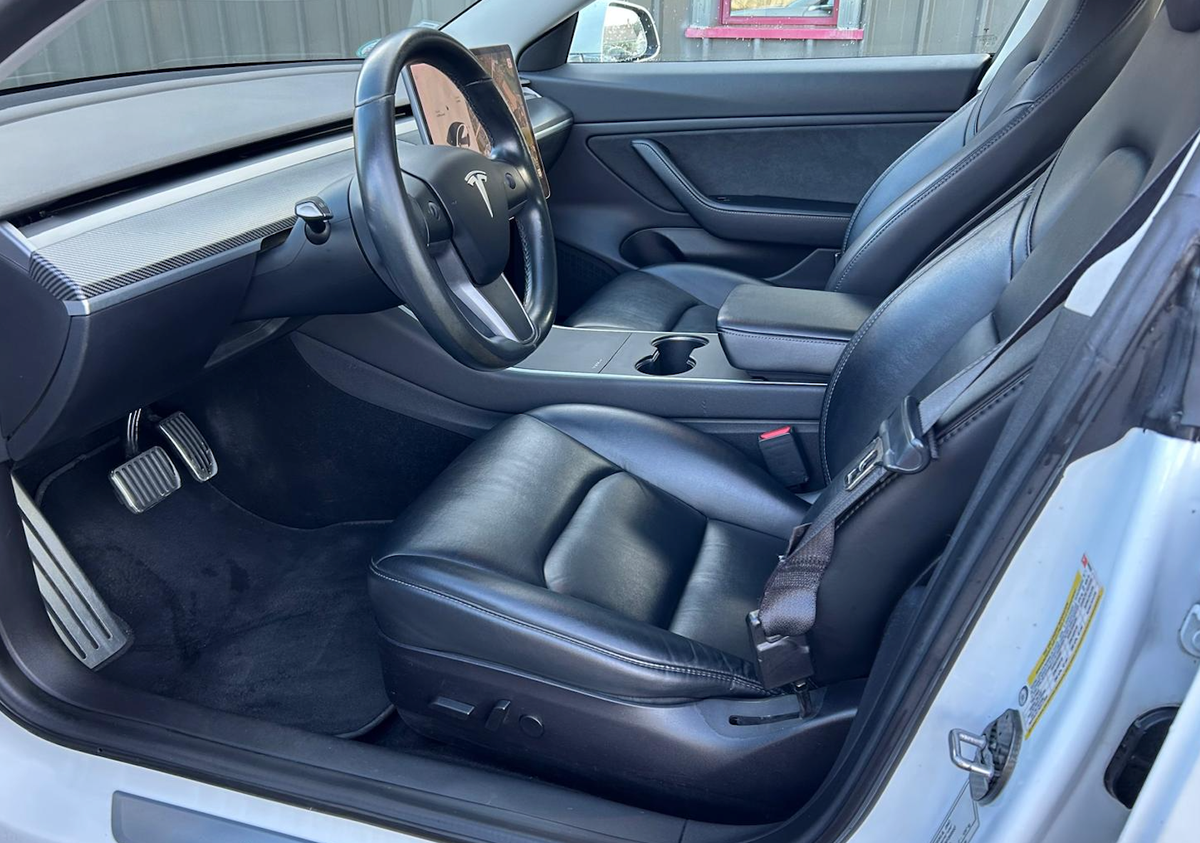 Tesla Model 3 Dual Motor (Long Range)