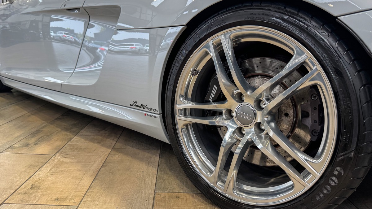 Audi R8 Spyder V10 5.2 FSI QUATTRO R-Tronic / 577 CV / CONFIG RARE