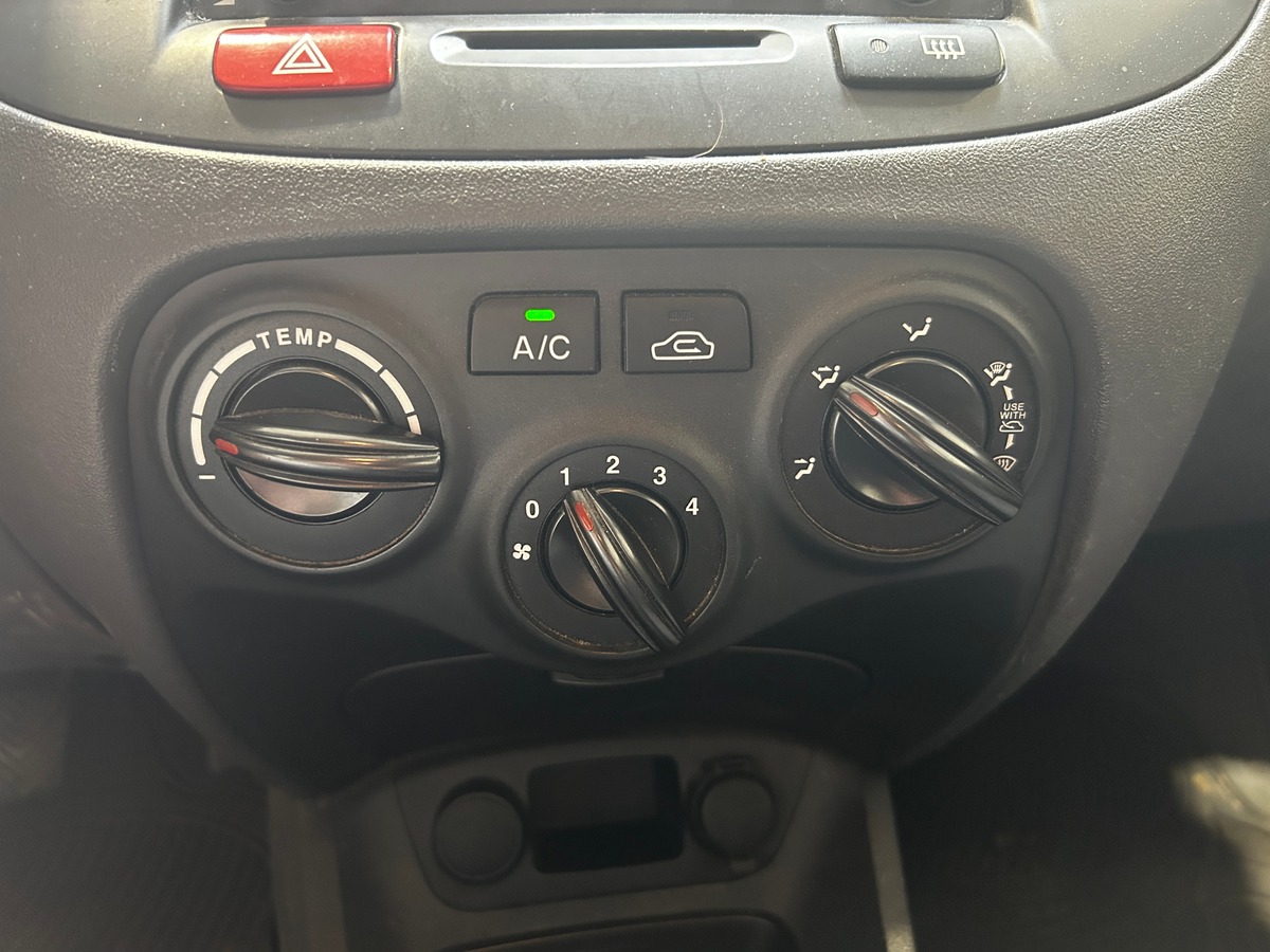 Kia Rio Phase 2 1.5 CRDi 16V 110 cv