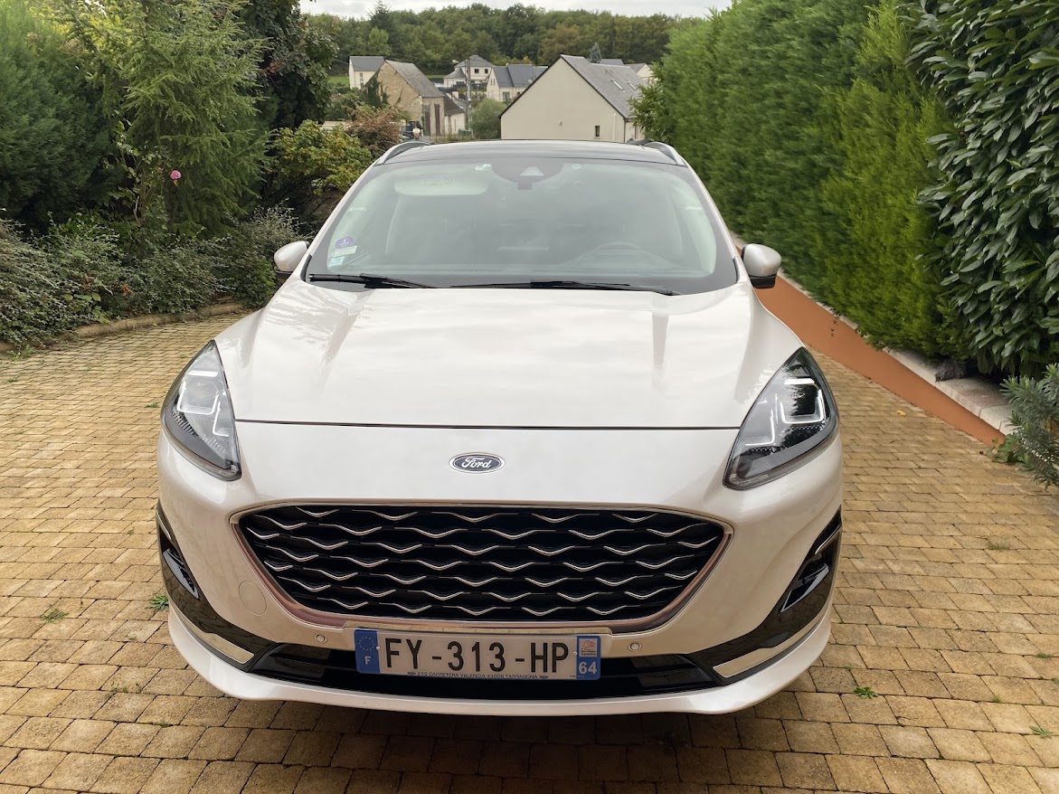 Ford KUGA PHEV 183 ch | VIGNALE | Toit Panoramique | Attelage | Roue secours | Pack Technologique