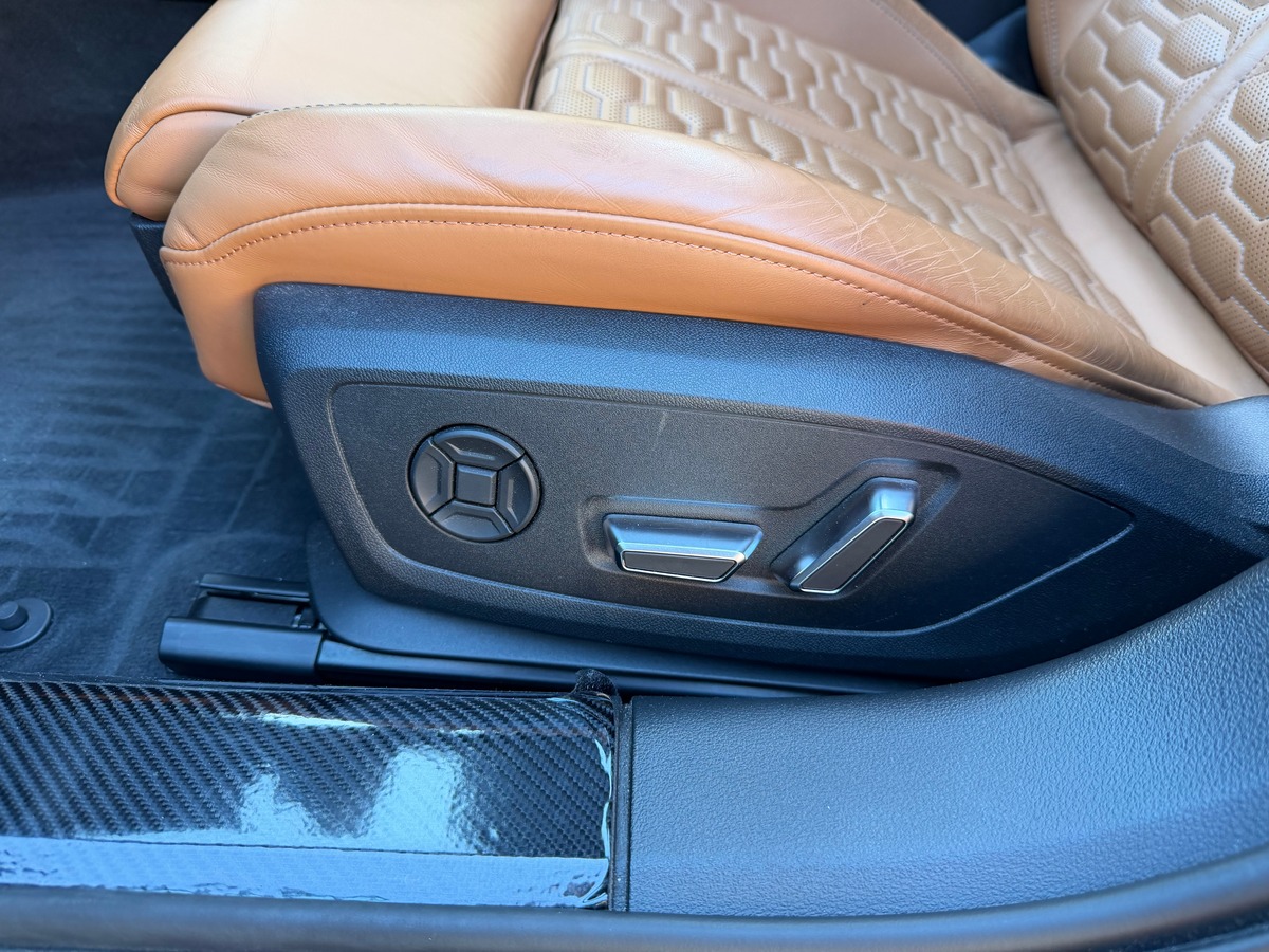 Audi RS6 Avant C8 4.0 V8 600ch FREIN CERAMIQUE / TOIT PANORAMIQUE / SIEGE AV CHAUFFANT VENTILE