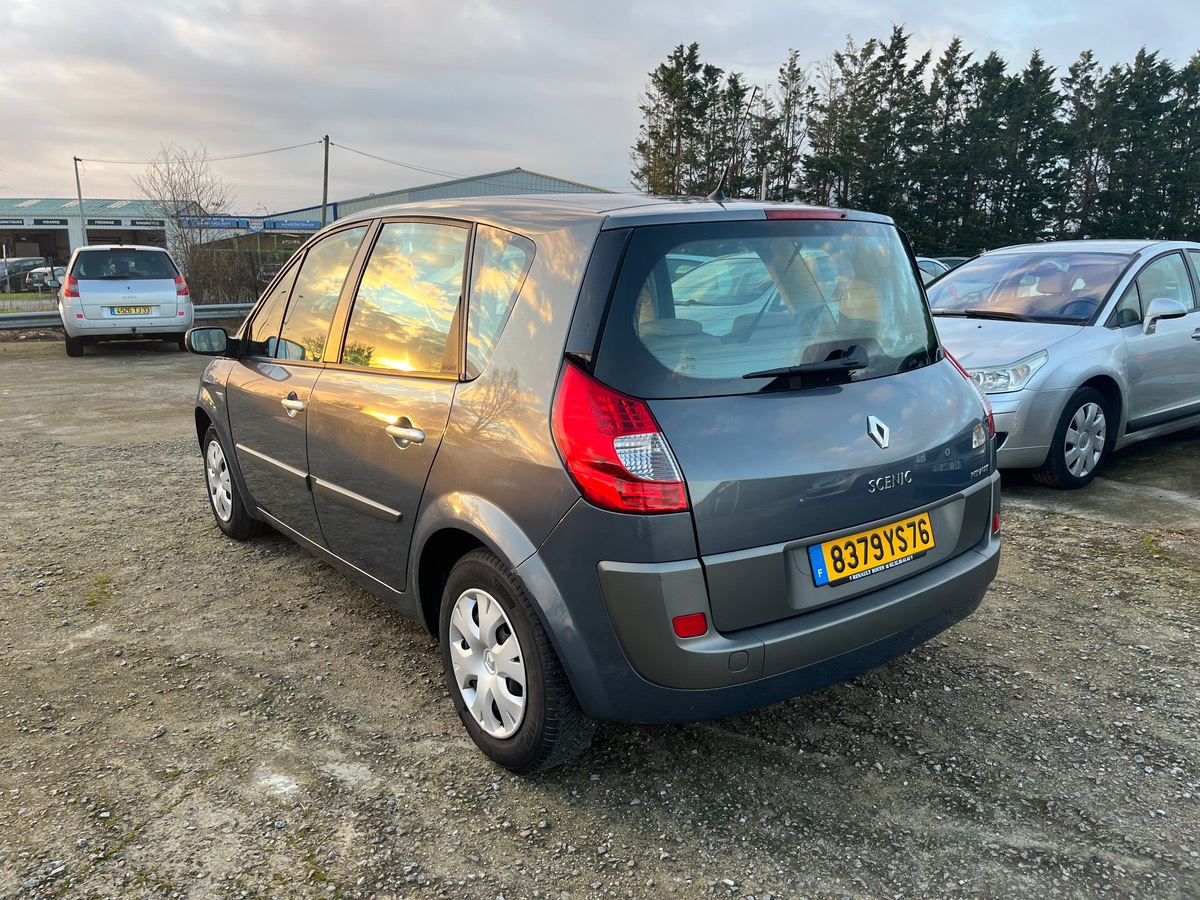 RENAULT Scenic 1.5 dci 105 79048 km