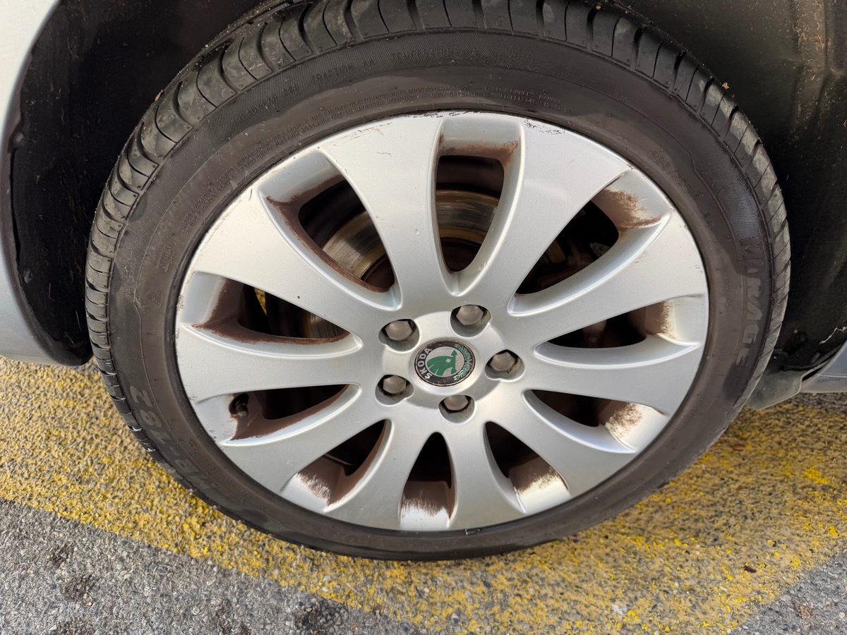 Skoda Superb 1.8 TFSI 160 CV / DSG7 / CarPlay / Elegance / Cuir Alcantara