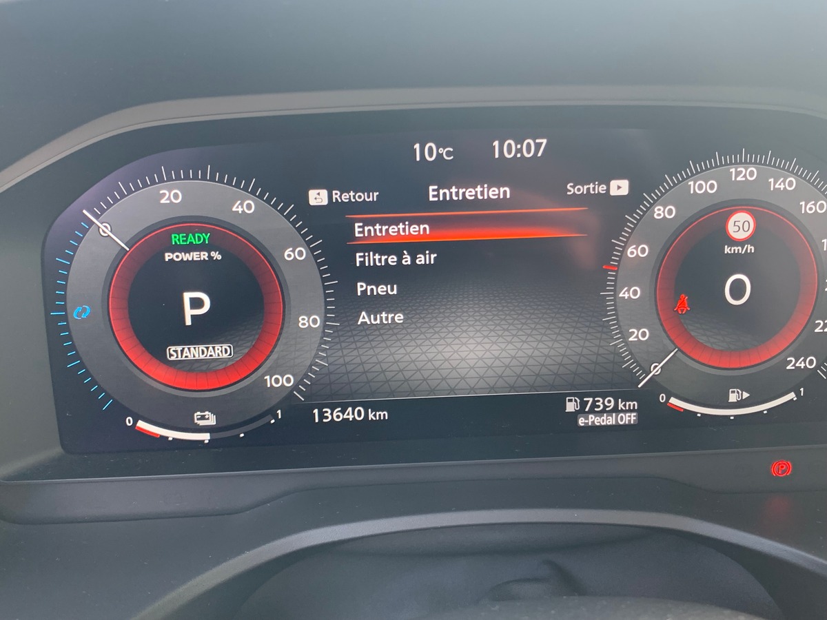 Nissan X-trail 204 | Tekna | Toit ouvrant panoramique | Caméra recul | Siéges chauffants | Attelage