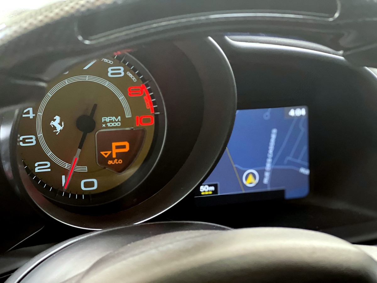 Ferrari 458 ITALIA V8 4.5 570 VOLANT LED / BAQUET