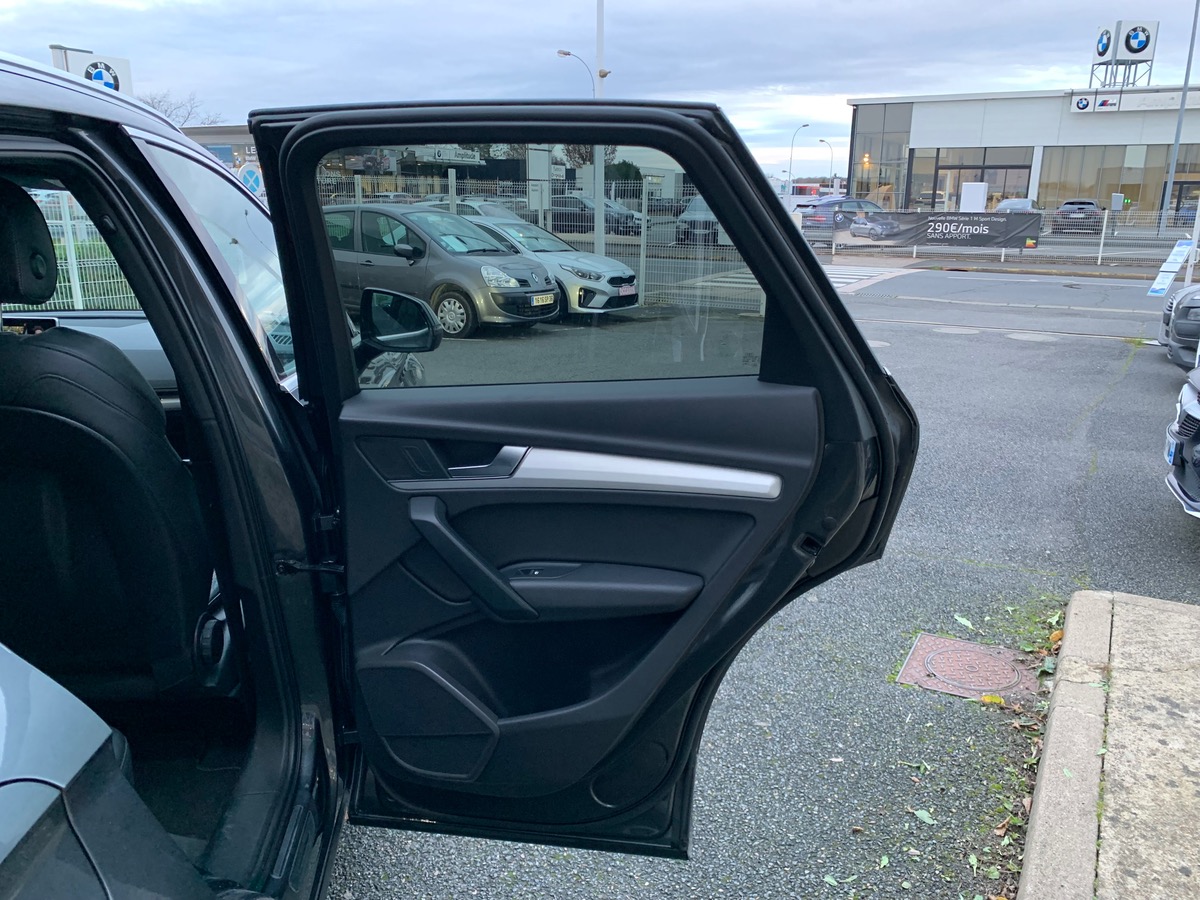 Audi Q5 190 ch | S-line | Virtual Cockpit | Caméra de recul | Coffre électrique | Attelage