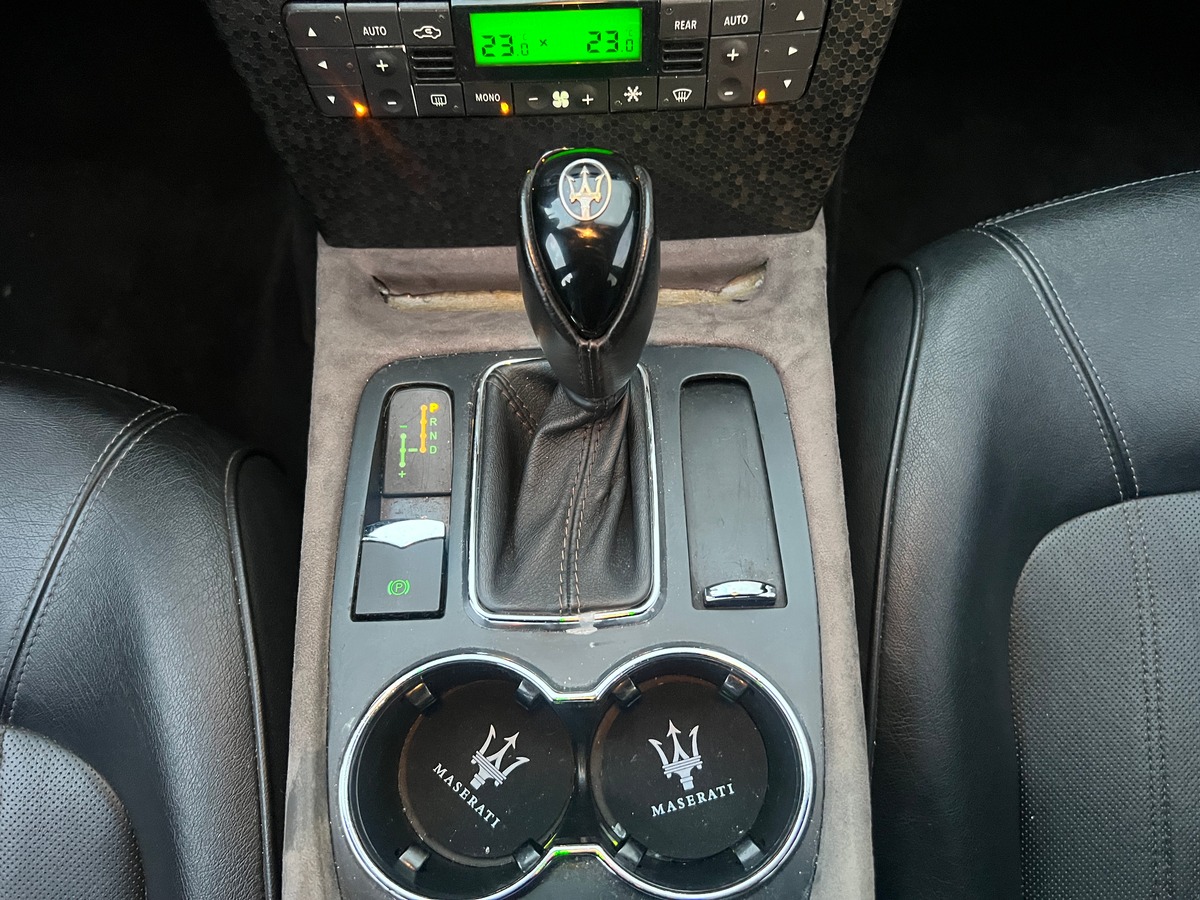 Maserati Quattroporte 4,7 S V8 431, SUIVI COMPLET , PACK BLACK, SIEGES CHAUFFANTS, COVERING