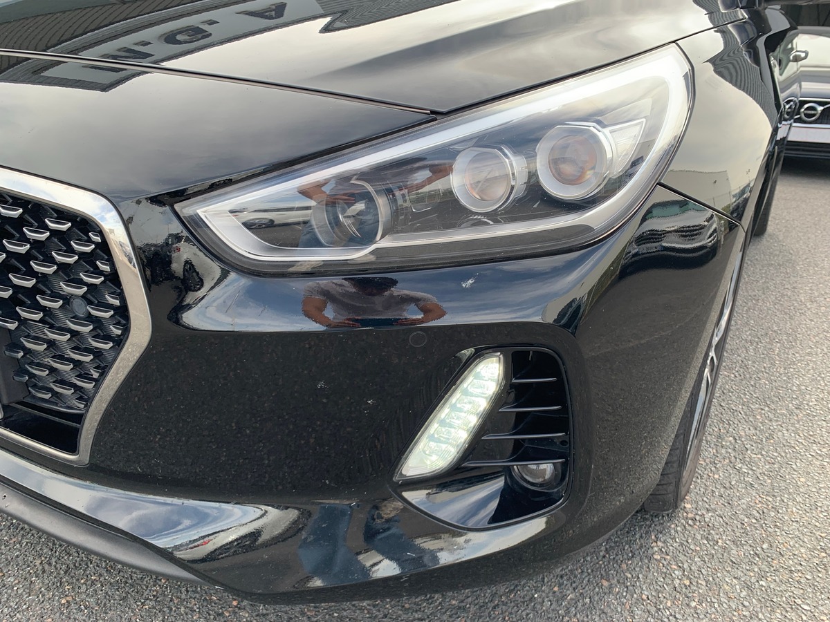 Hyundai i30 140 | Creative | Caméra recul | GPS | Siège électrique | Régulateur | Roue de secours