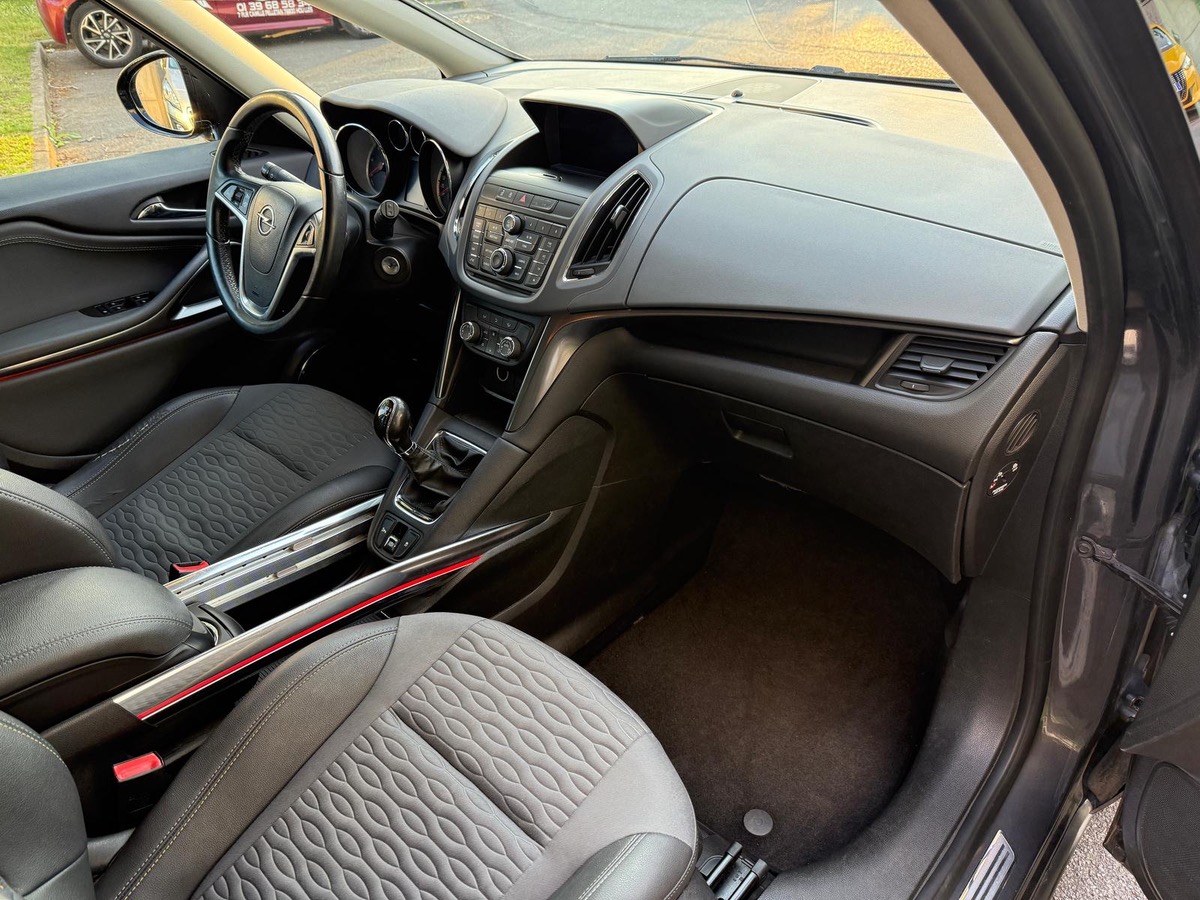 Opel Zafira Tourer 2.0 CDTI 130 CV cosmo 4XCBLeut