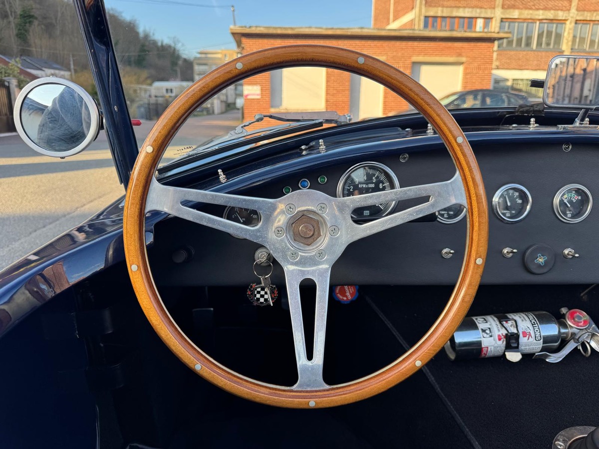 AC Cobra 289 FIA 6.4/390 Edelbrock 450cv - Restauré