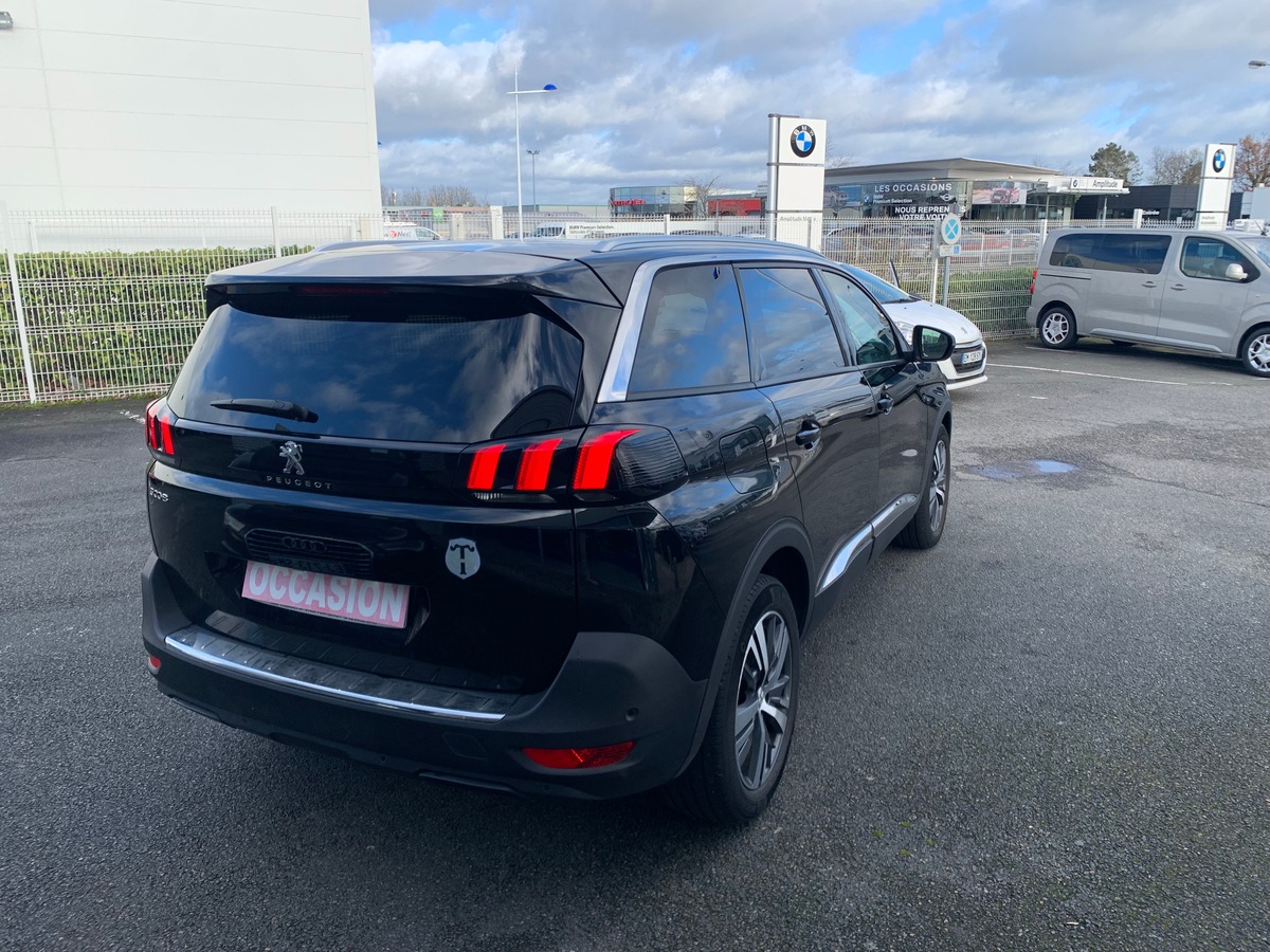 Peugeot 5008 130 ch | 7 Places | Allure Pack | Apple Car Play et Android Auto | Caméra de recul