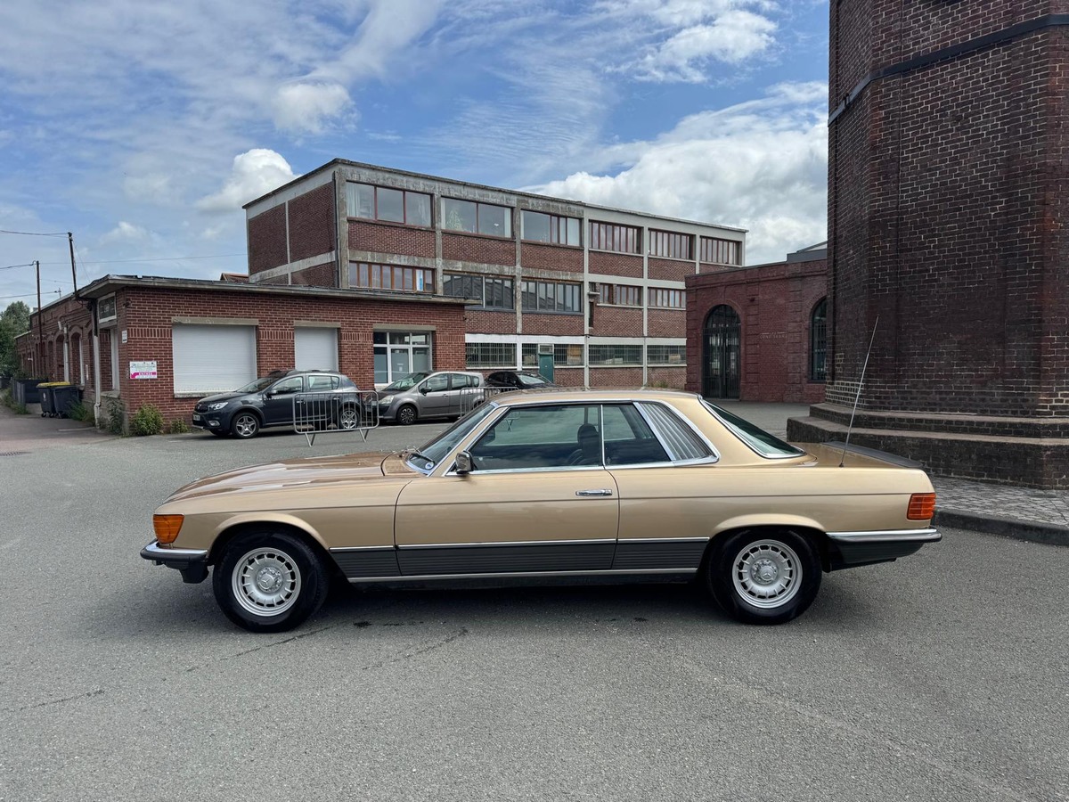 Mercedes-Benz SLC 500 V8 (C107) 240cv - Française - Kilométrage non garanti