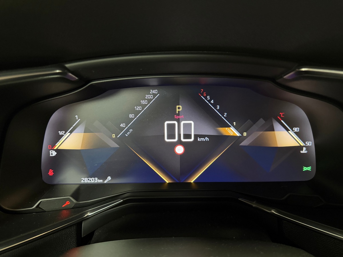 DS DS 7 1.6 180ch EAT8 FINITION RIVOLI