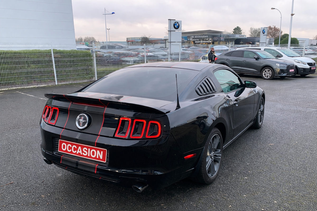 Ford Mustang 305 ch | Reprogrammation Ethanol | Intérieur cuir | Siéges avant chauffants