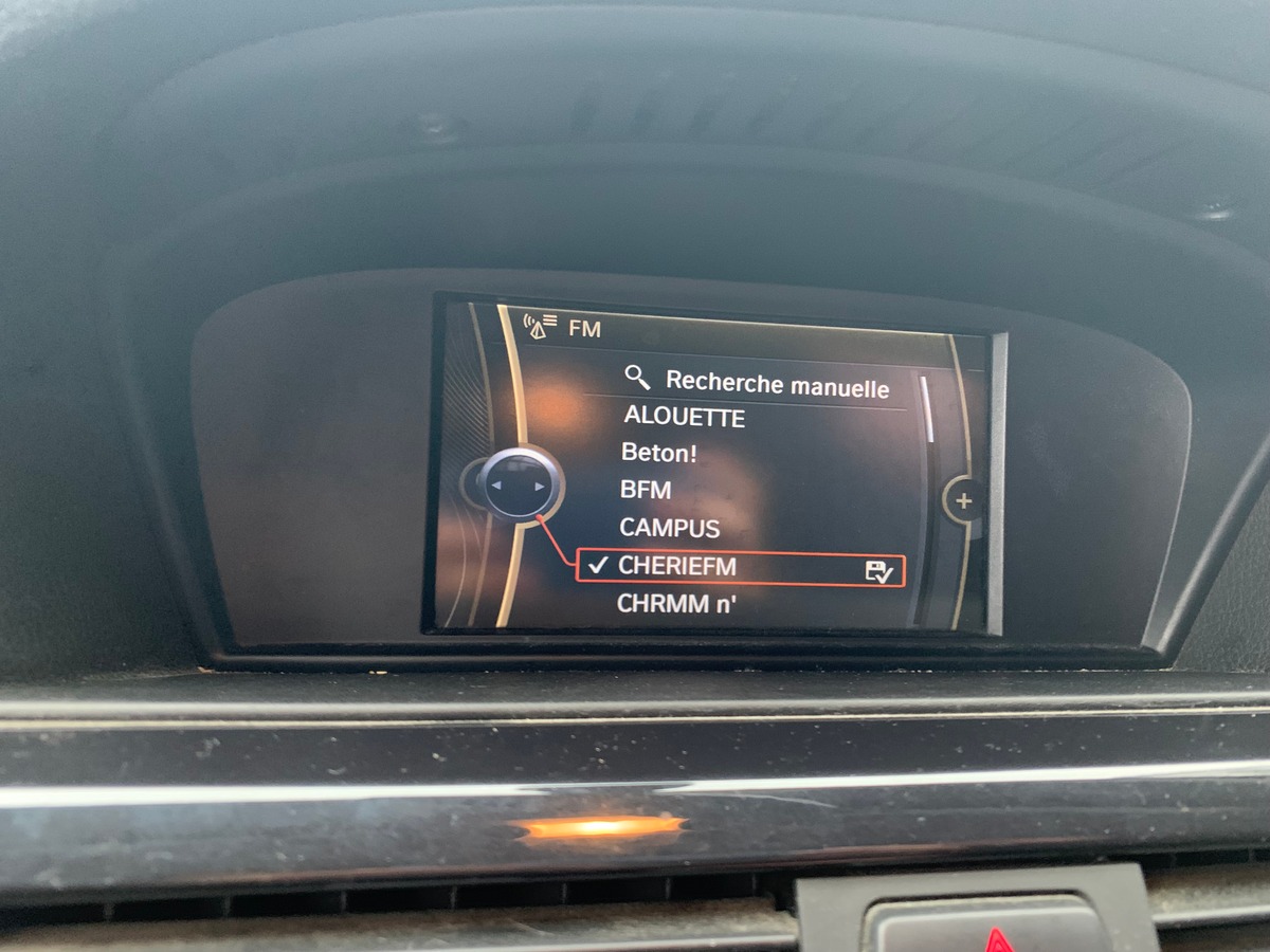 Bmw Série 3 Touring 184 ch | GPS | Radar de recul | Climatisation Auto | Jantes Alu 17"| Attelage