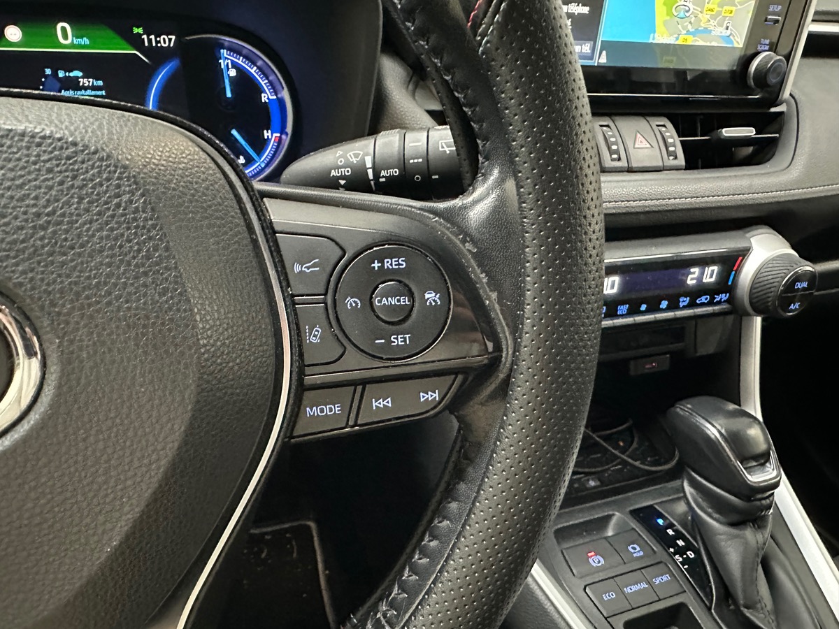 Toyota RAV4 2.5 218 HYBRIDE DYNAMIC 2WD PACK DEMO DESIGN / ATTELAGE AMOVIBLE / CARPLAY