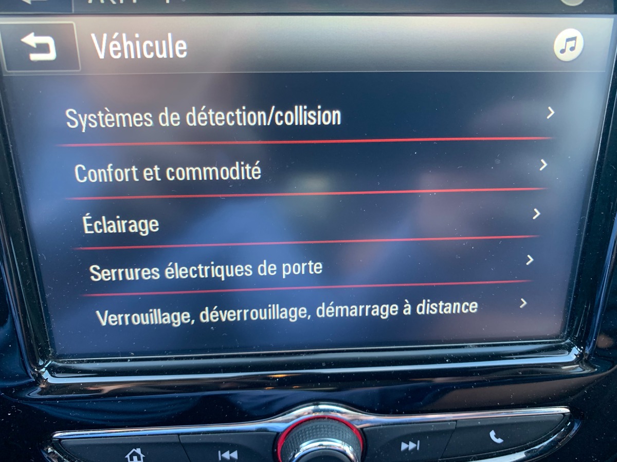 Opel Corsa 90 ch | Active | Apple car play | Régulateur de vitesse | Climatisation | Radar de recul