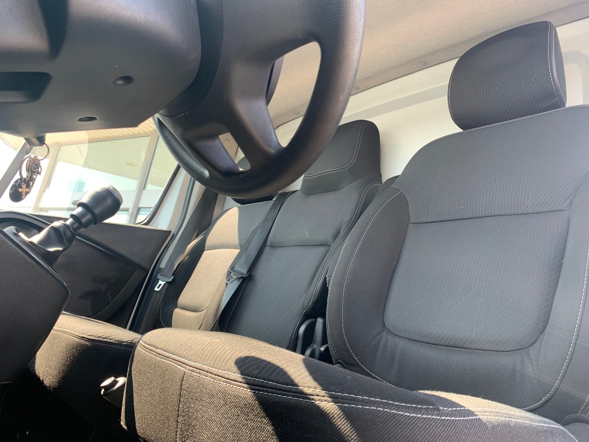 RENAULT Trafic 145 ch | L2 H1 | 3 Places | Régulateur vitesse | GPS | Radar stationnement arrière