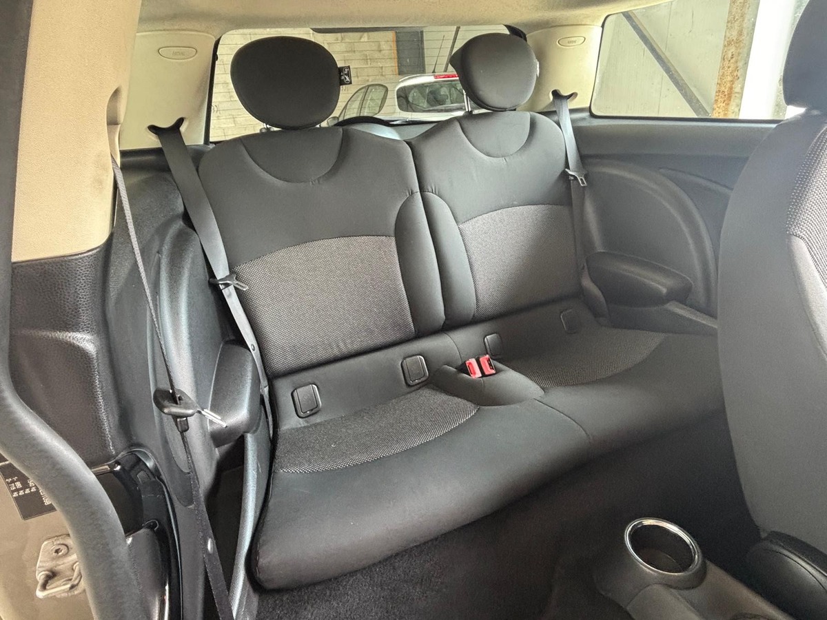 Mini Cooper D - 1.6D -  112cv - Garantie 12 Mois