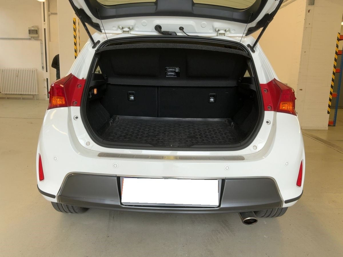 Toyota Auris 1.8 Hsd 136h