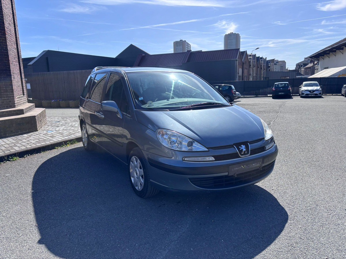 Peugeot 807 8 places 2.0 HDi 120 Confort - Distribution neuve - Attelage - Garantie