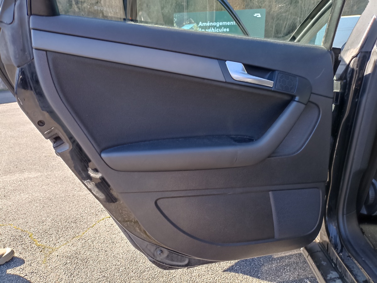 Audi A3 1.6 tdi 105 AMBIENTE SPORTBACK