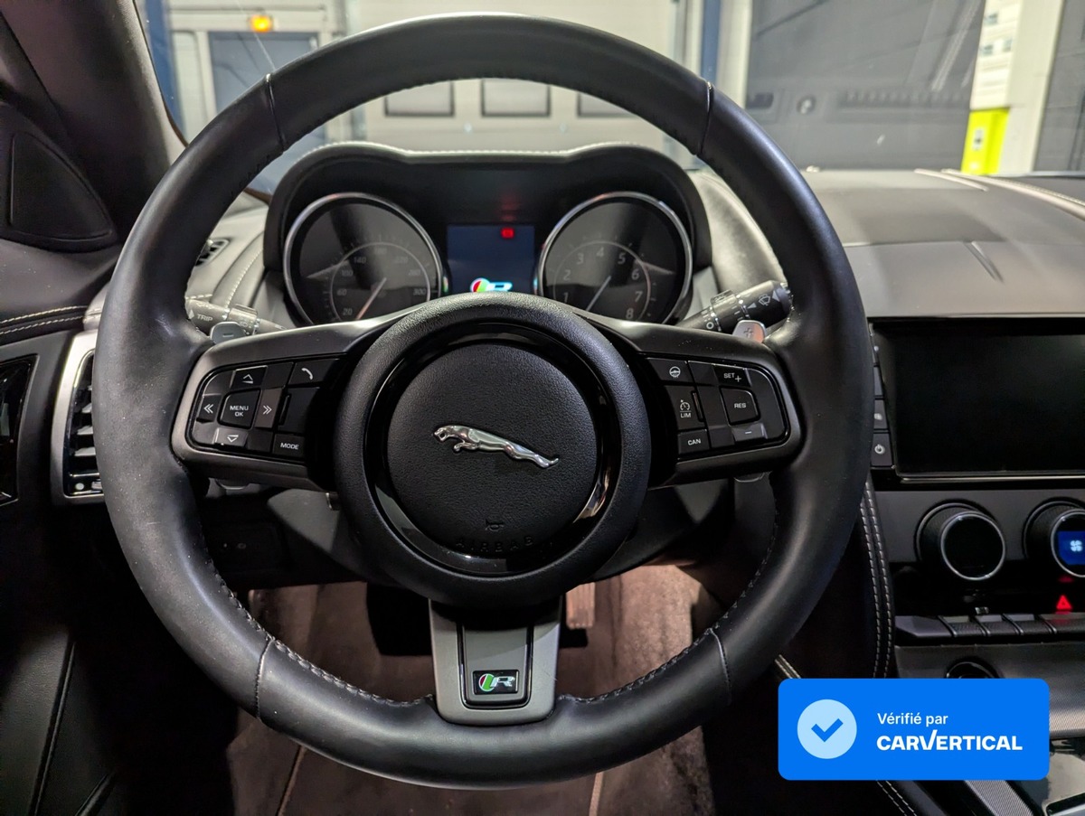 Jaguar F-TYPE R V8 5L BVA8 AWD 550 ch