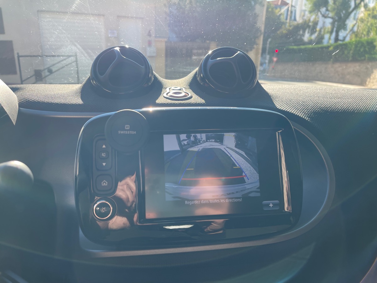 Smart FORTWO Cabriolet 90 CV / Caméra de recul / GPS / Jantes / KM Réel