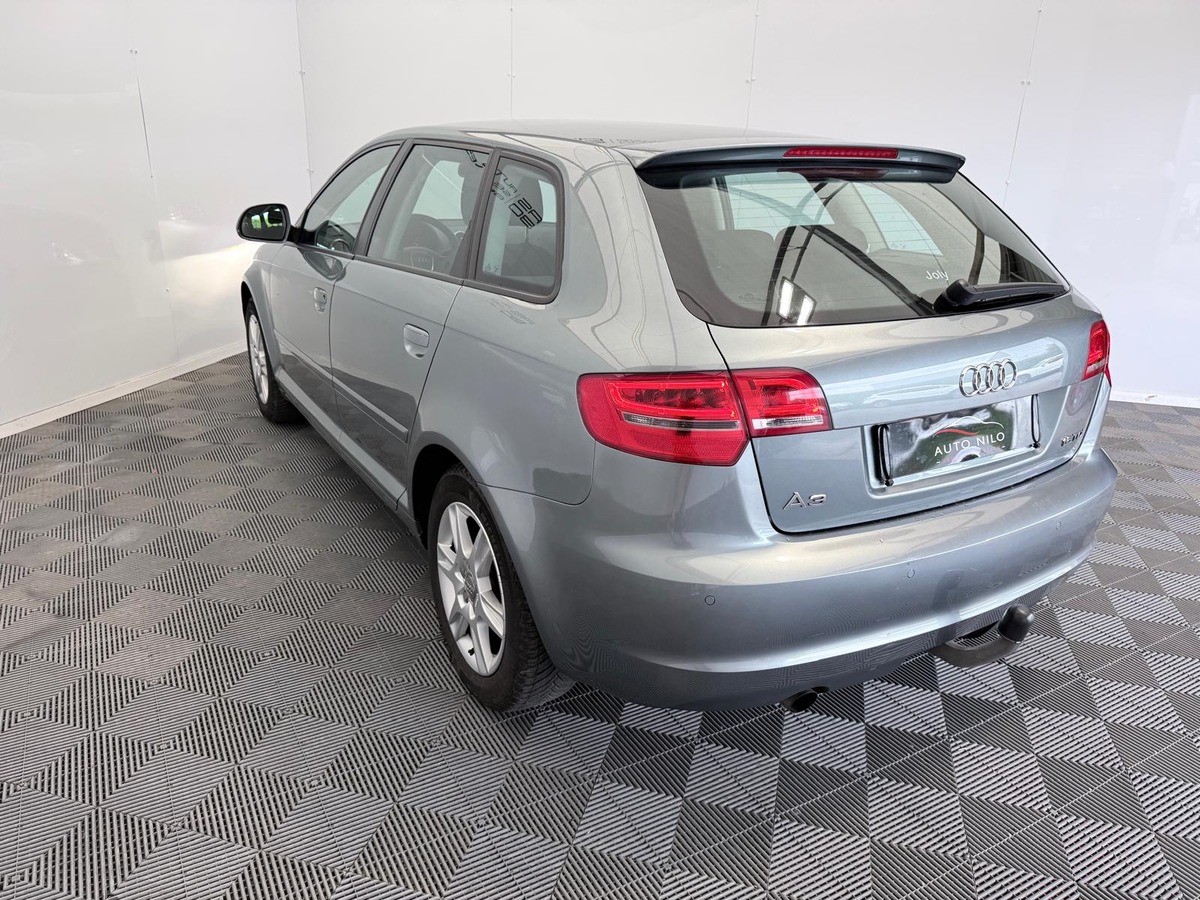 Audi A3 Sportback 1.6 TDI 105  S-tronic Attraction   Première main