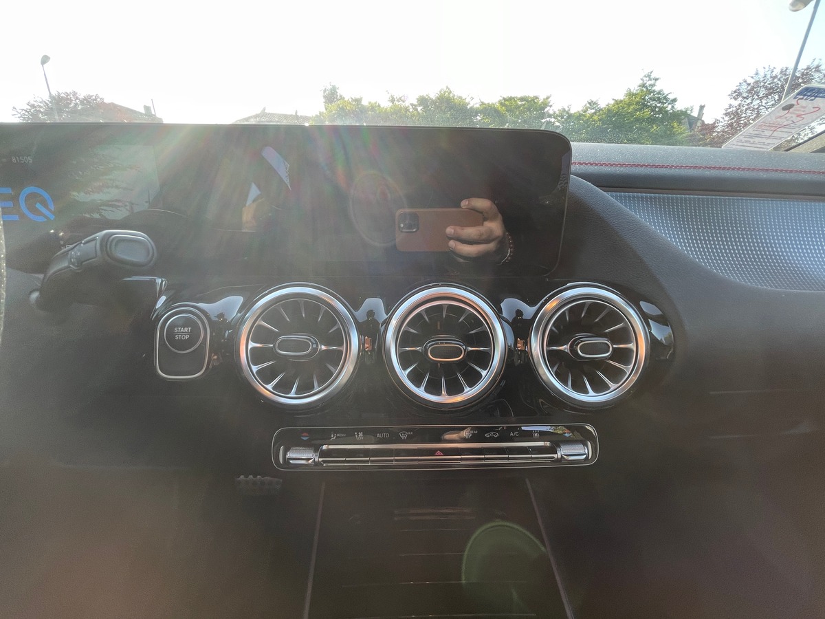 Mercedes Benz EQA 250 AMG Line - SOH À 99%