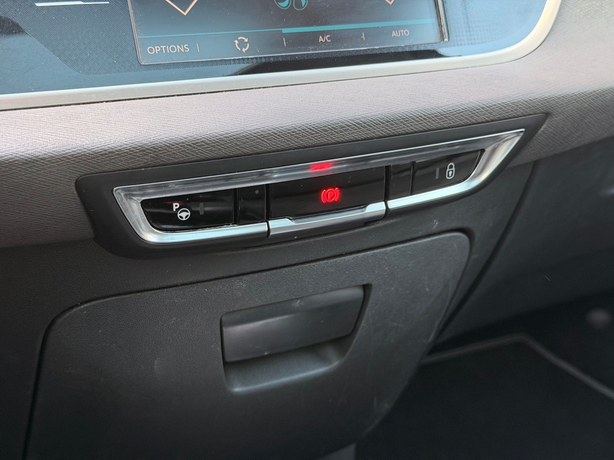 Citroën C4 SpaceTourer Shine II 1.6 BlueHDi 120 cv - Toit panoramique