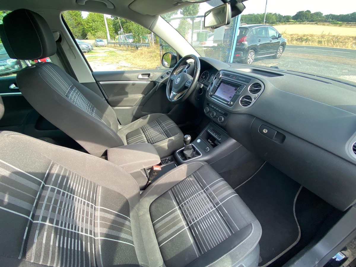 Volkswagen Tiguan 2.0 tdi 110cv bluemotion LOUNGE 1ere MAIN