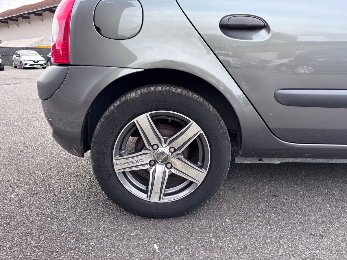 RENAULT Clio II 1.2 75 5 portes Authentique - Distribution neuve - Garantie