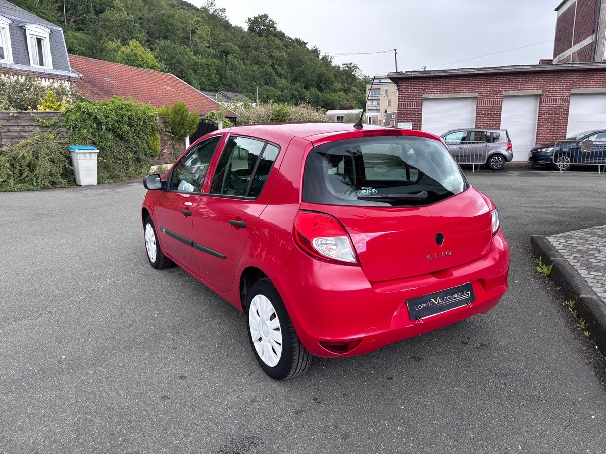 RENAULT Clio III 1.2 75cv - Première main - Garantie
