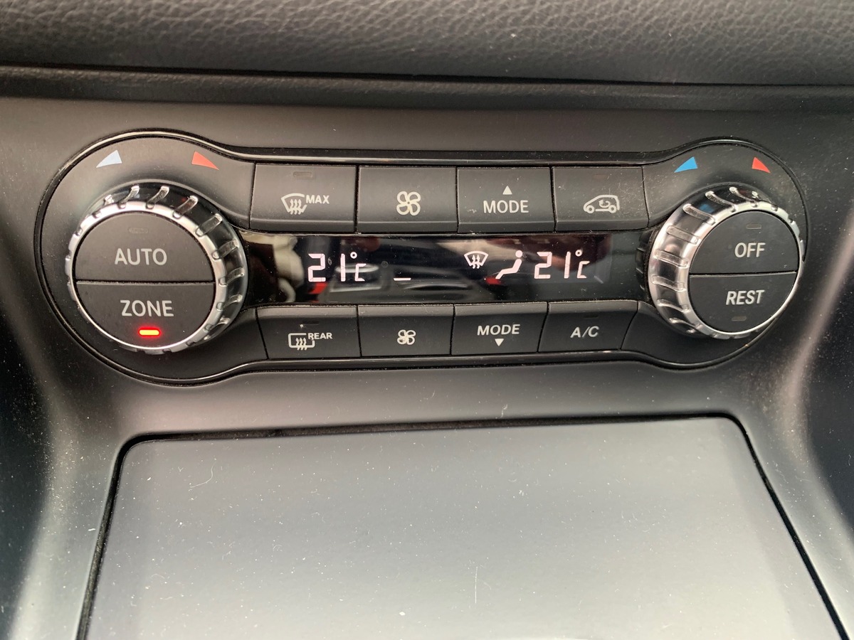 Mercedes-Benz CLA Shooting Brake (X117) 220 CDI 177ch Business 7G-DCT