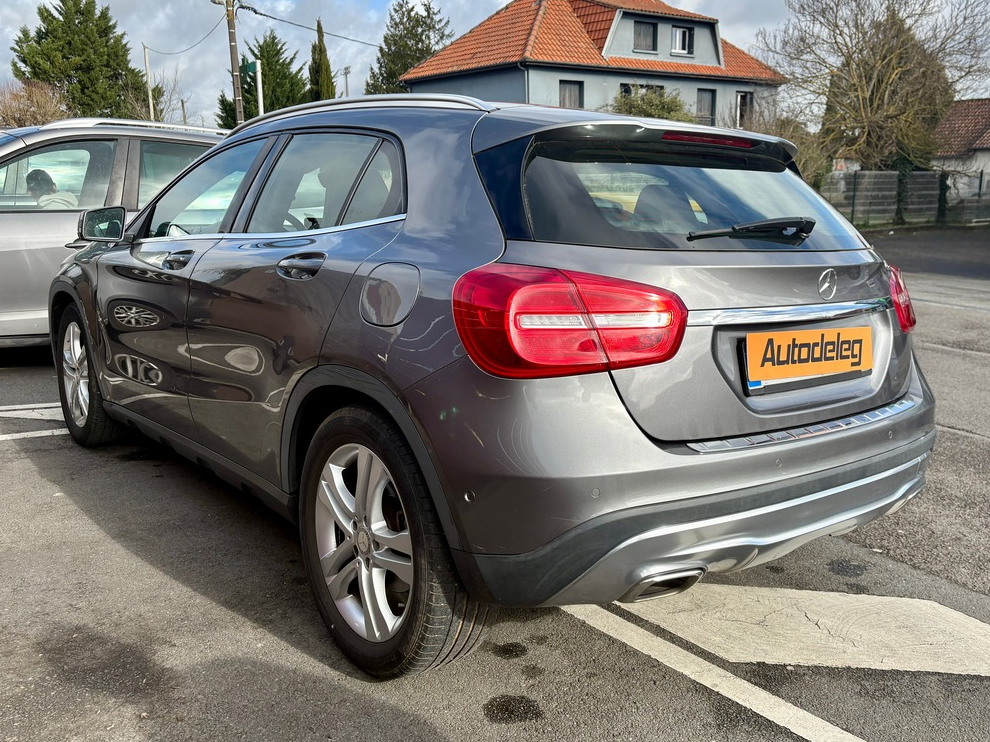 Mercedes Benz GLA 200 SENSATION 156CH