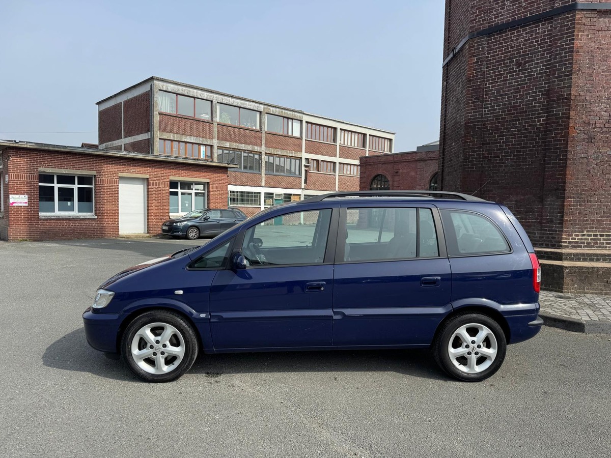 Opel Zafira 1.6 100- 7 places - Disneyland-Garantie