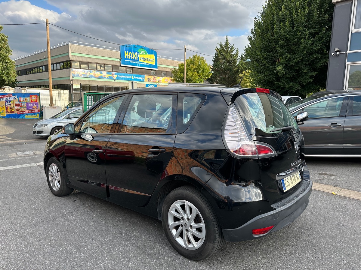 RENAULT Scenic 1.5 DCI 110 CV 4XCART bleue 