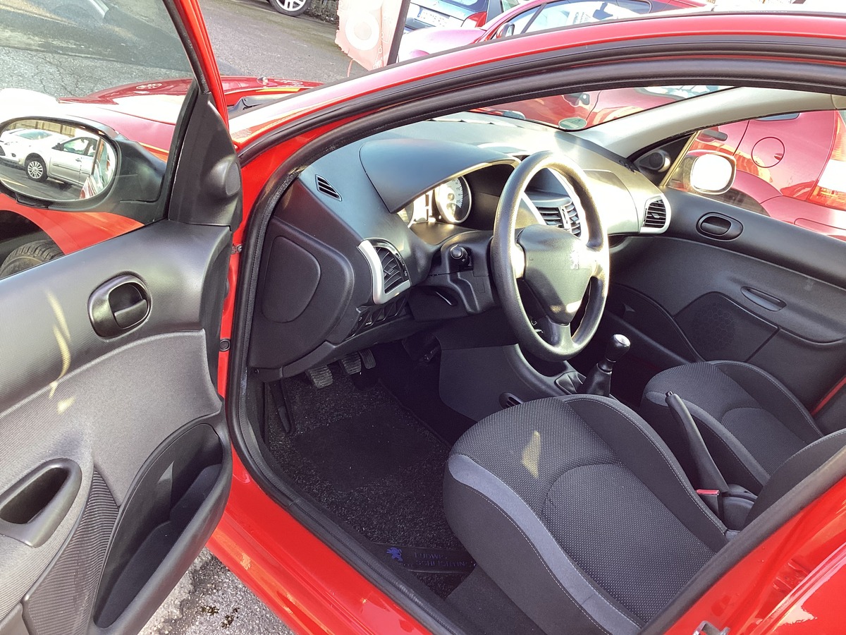Peugeot 206 + 1.4 Urban