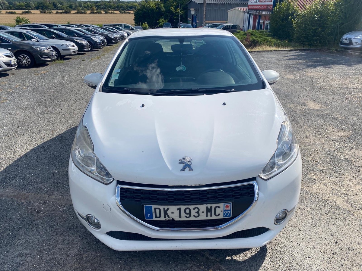Peugeot 208 1.4 hdi 70cv