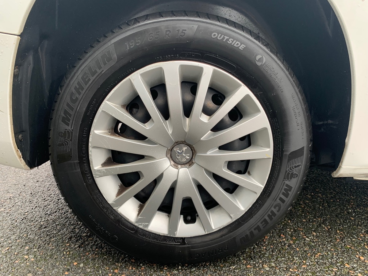 Peugeot Partner 100 ch | PREMIUM | Régulateur de vitesse | Radar de recul | Climatisation | 3 places