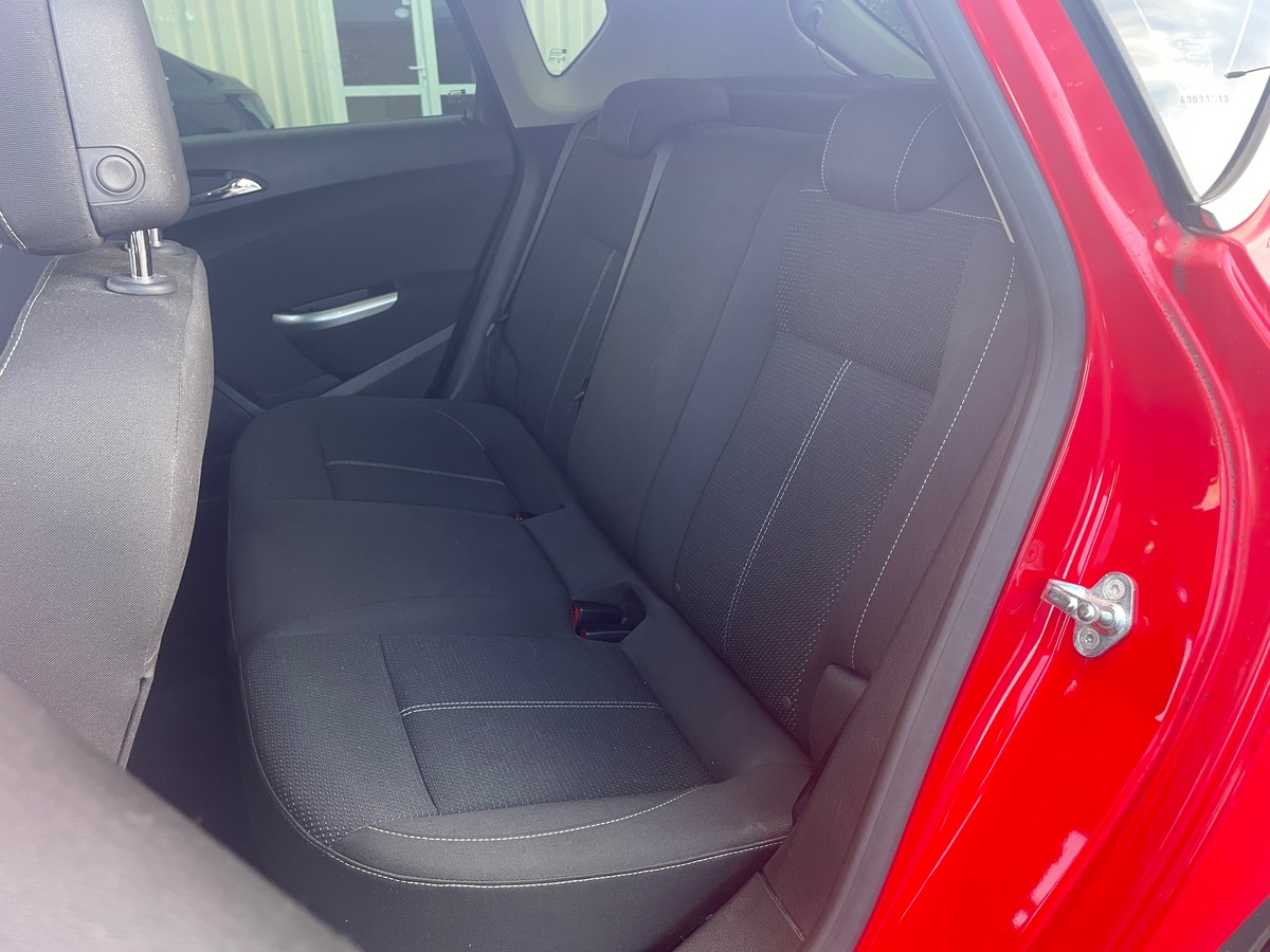 Opel Astra 1.6 turbo 180 sport