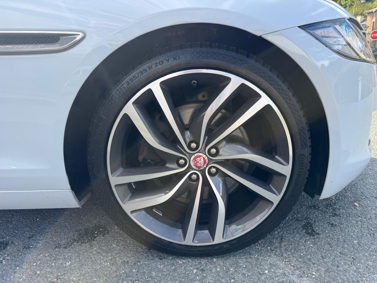 Jaguar XF 30d Prestige 3.0 V6 - Garantie