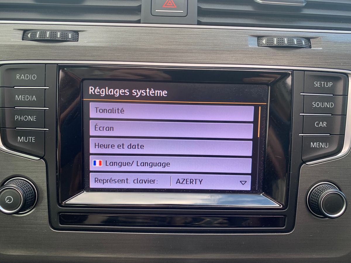 Volkswagen GOLF 7 105 ch | Confortline | Toit ouvrant | Régulateur de vitesse | Radar avant et arriére