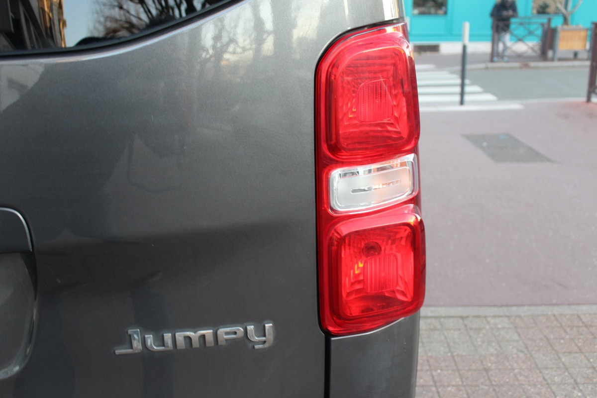 Citroën Jumpy 2.0 BLUEHDI 177 DRIVER